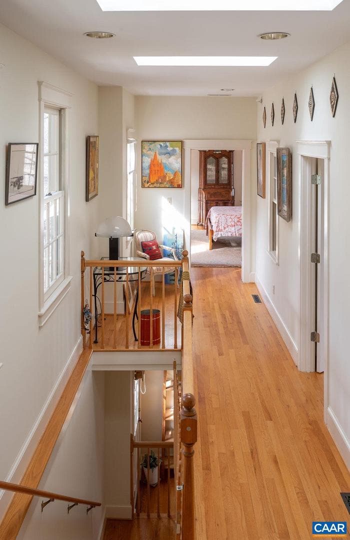 907 Cottage Ln photo 13