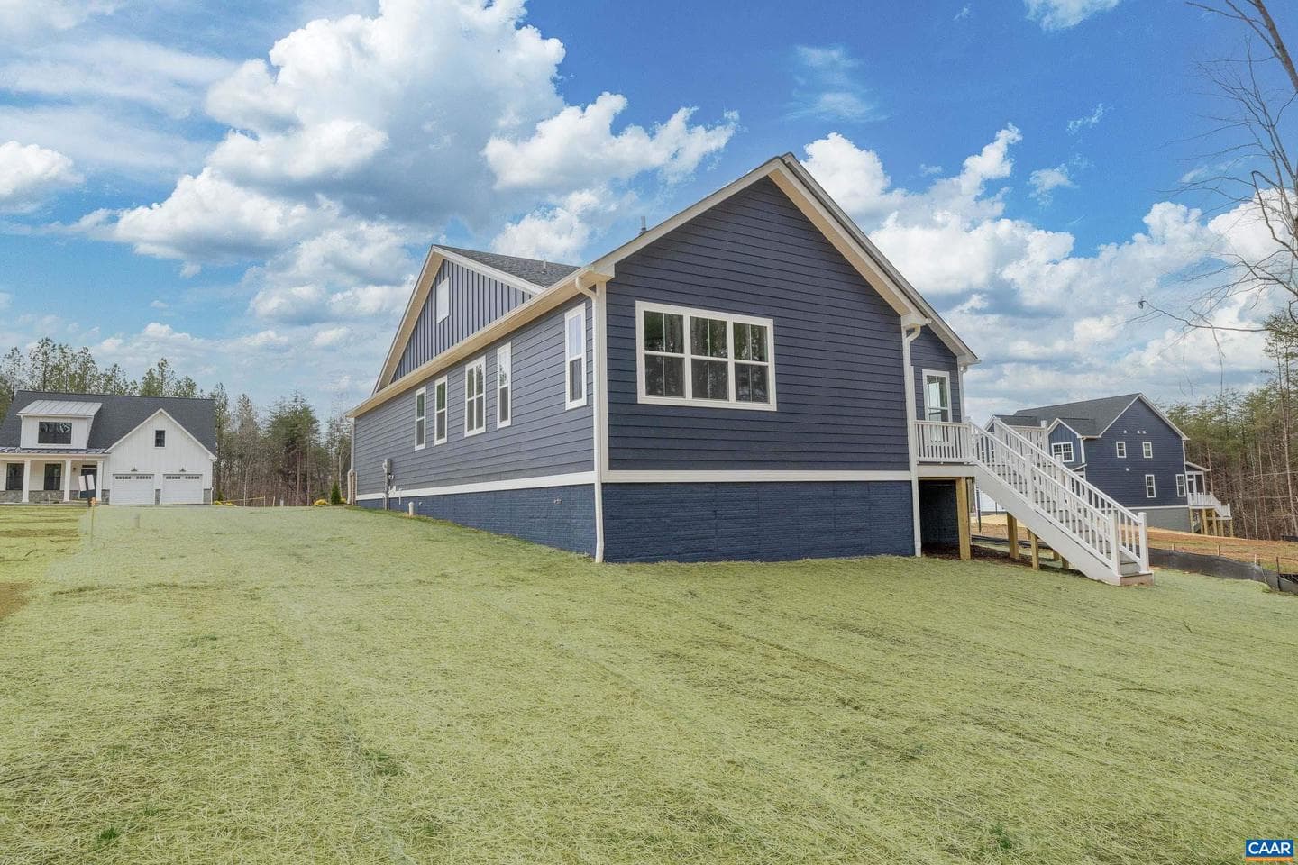 33 Whisperwood Ct photo 3