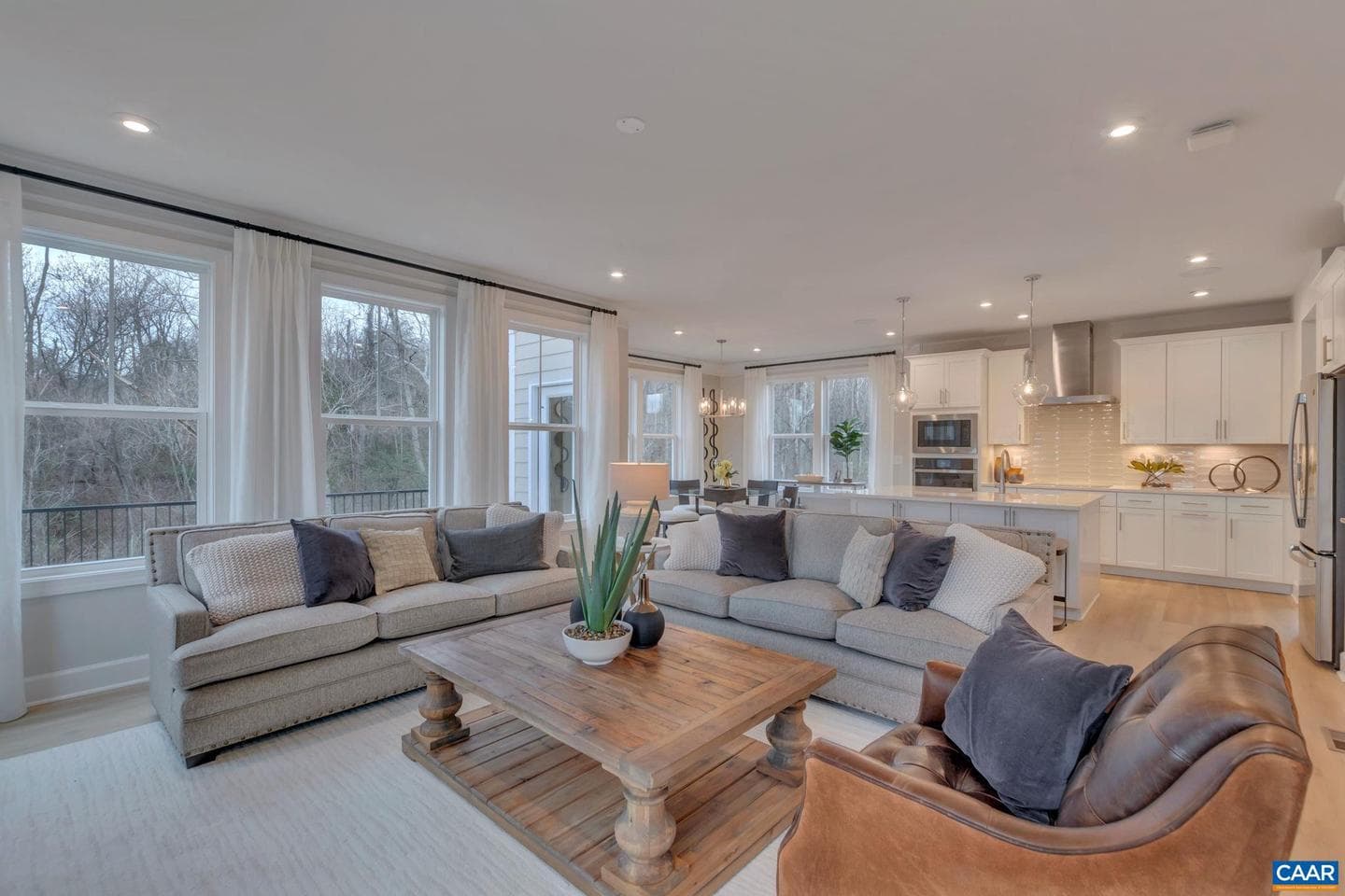 3059 Rambling Brook Ln photo 5