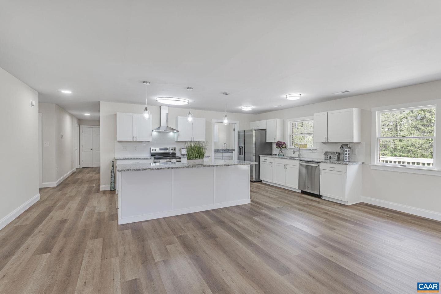 115 Montview Dr photo 10