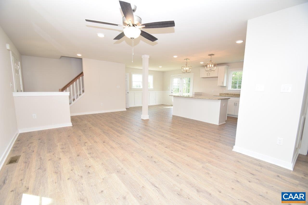 427 Amick Rd #aw3 photo 5