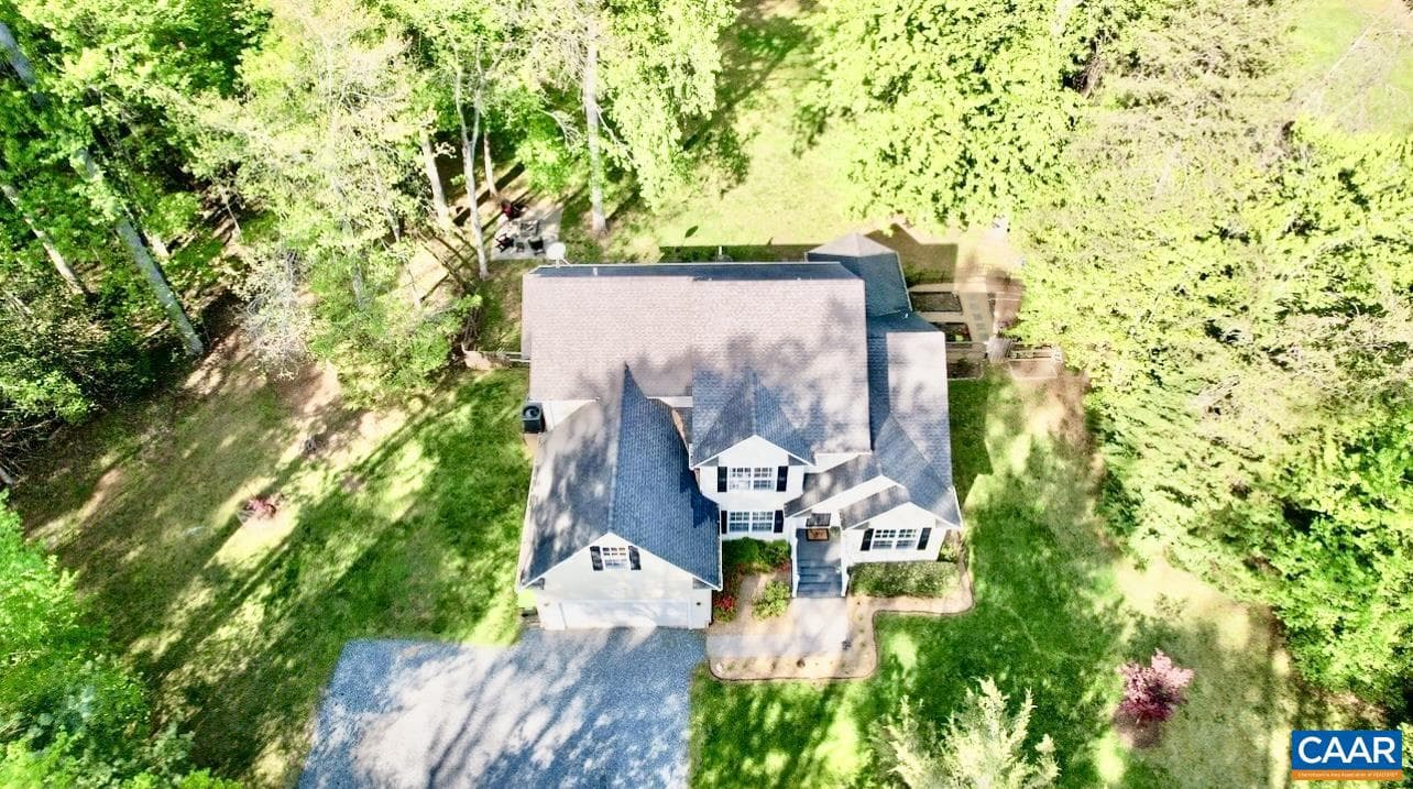 1004 Carodon Dr photo 63
