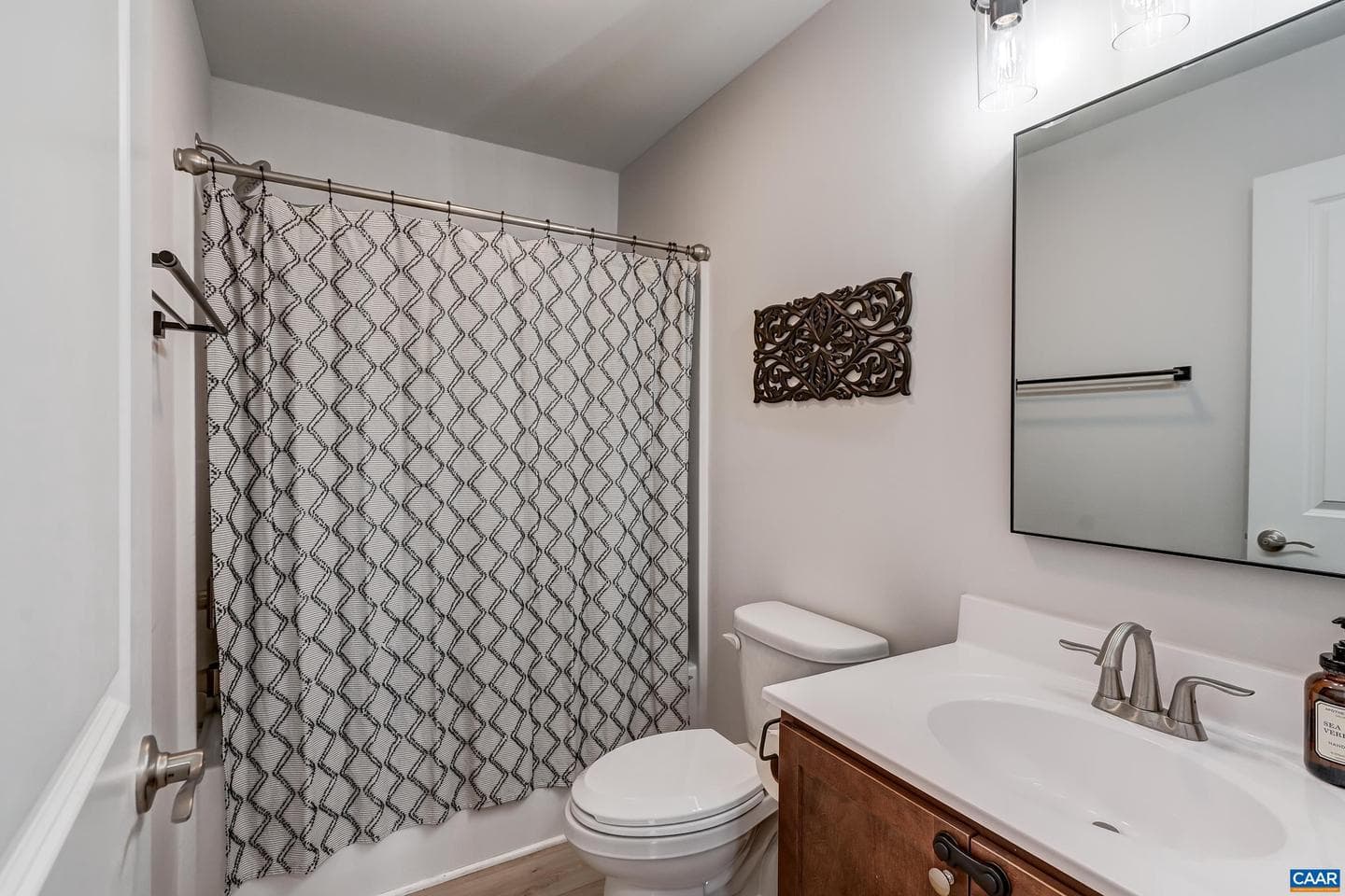 147 Langley Dr photo 31