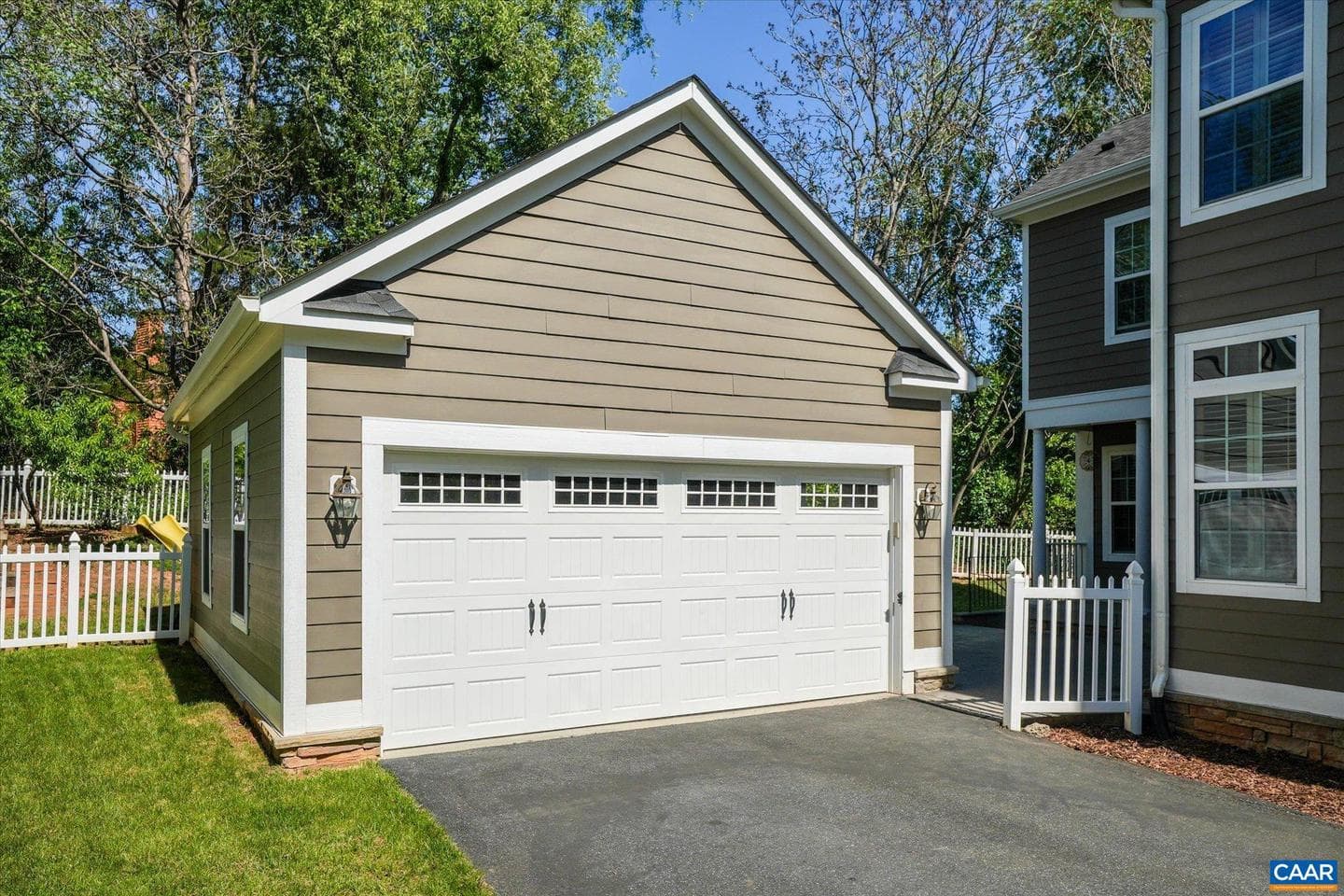 1664 Wickham Way photo 44