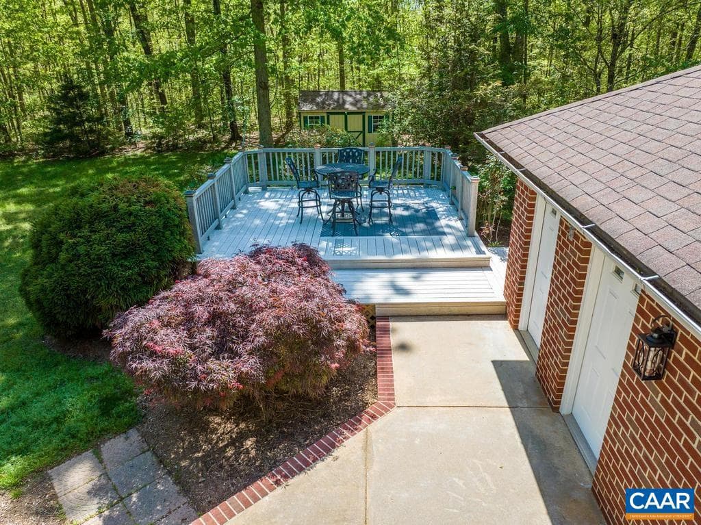 18220 Gregory Dr photo 6