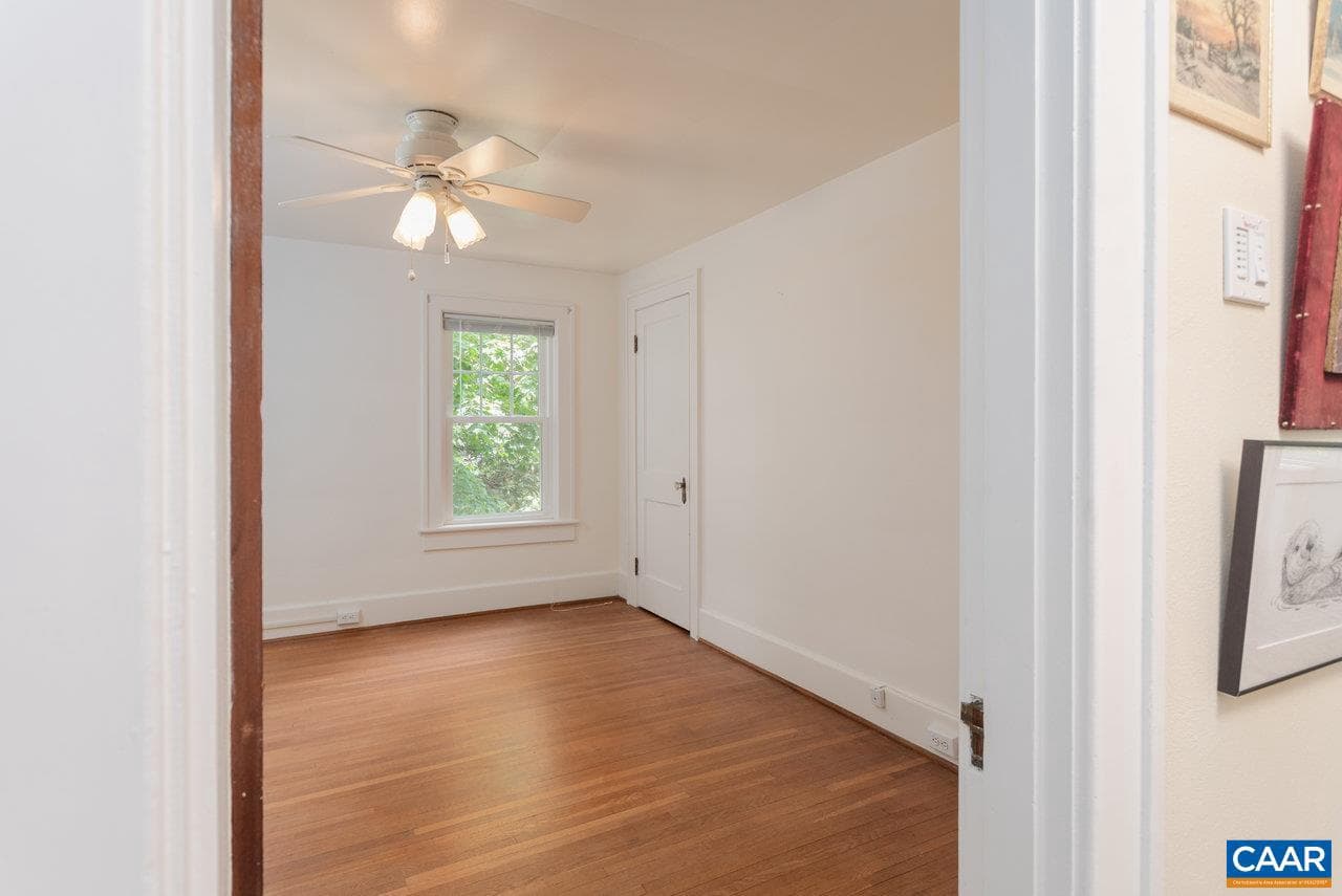 1104 N Coalter St photo 38