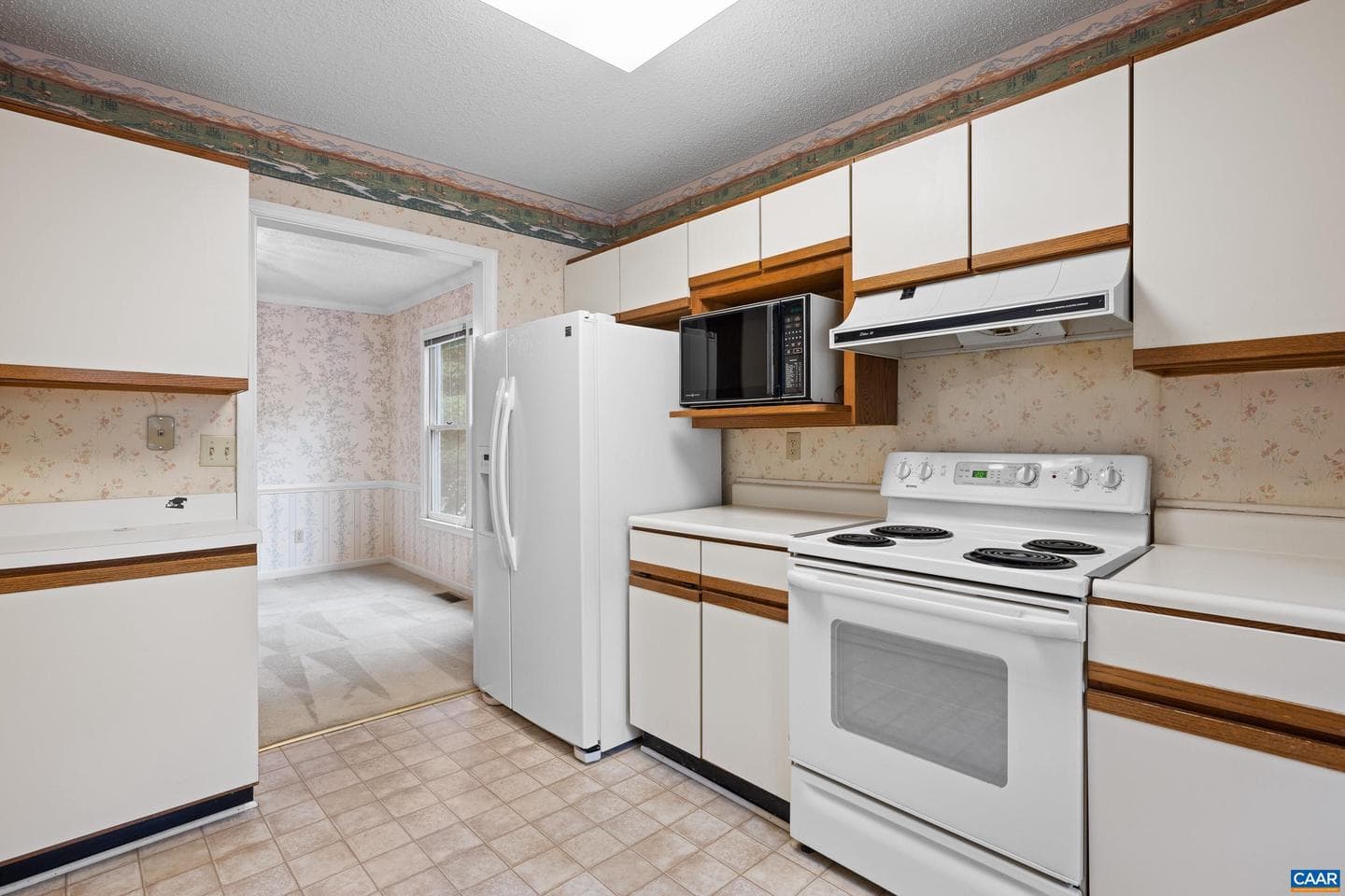 1184 Partridge Ln photo 3