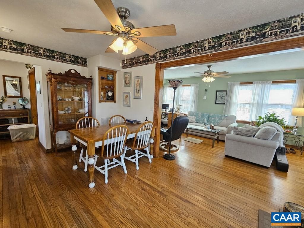 419 Camden St photo 14