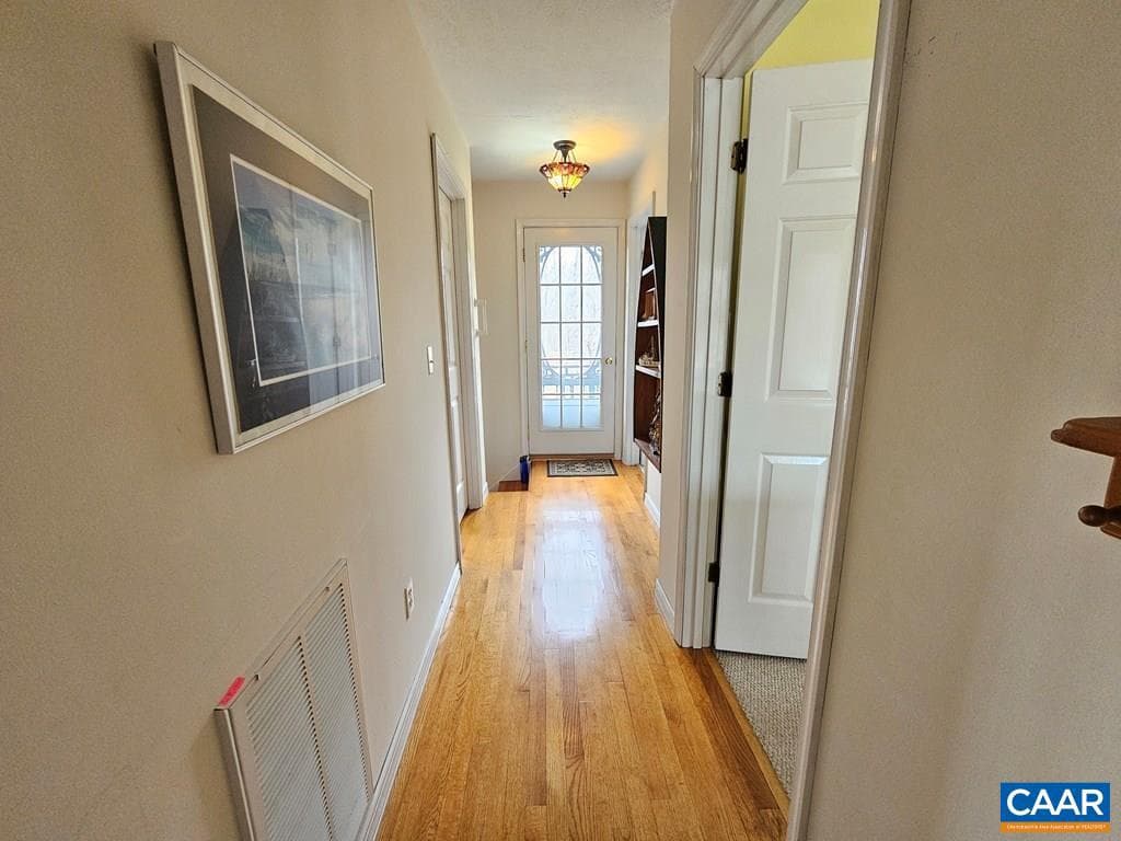 419 Camden St photo 24