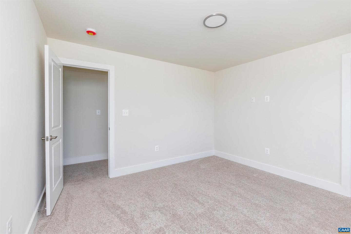 135 Fairview Dr photo 16