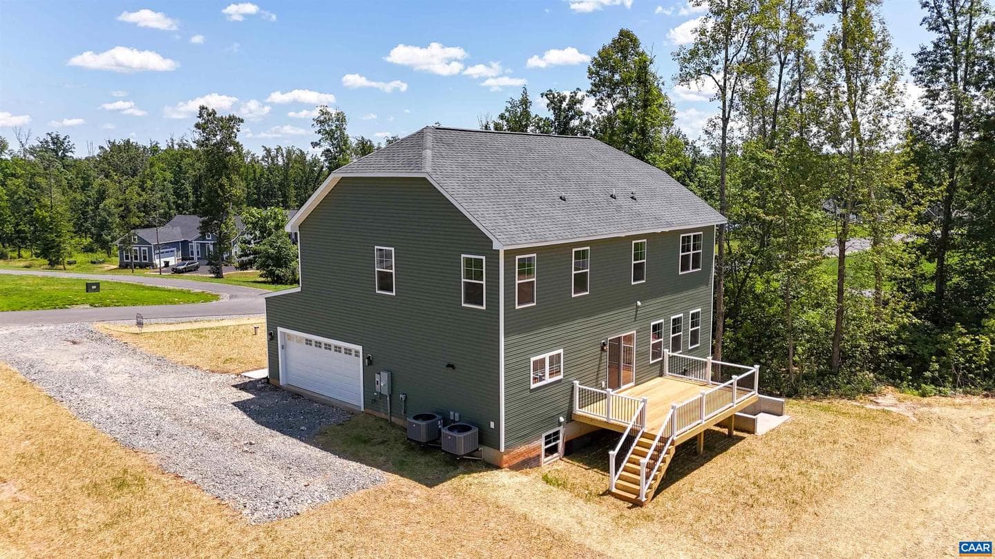 135 Fairview Dr photo 30