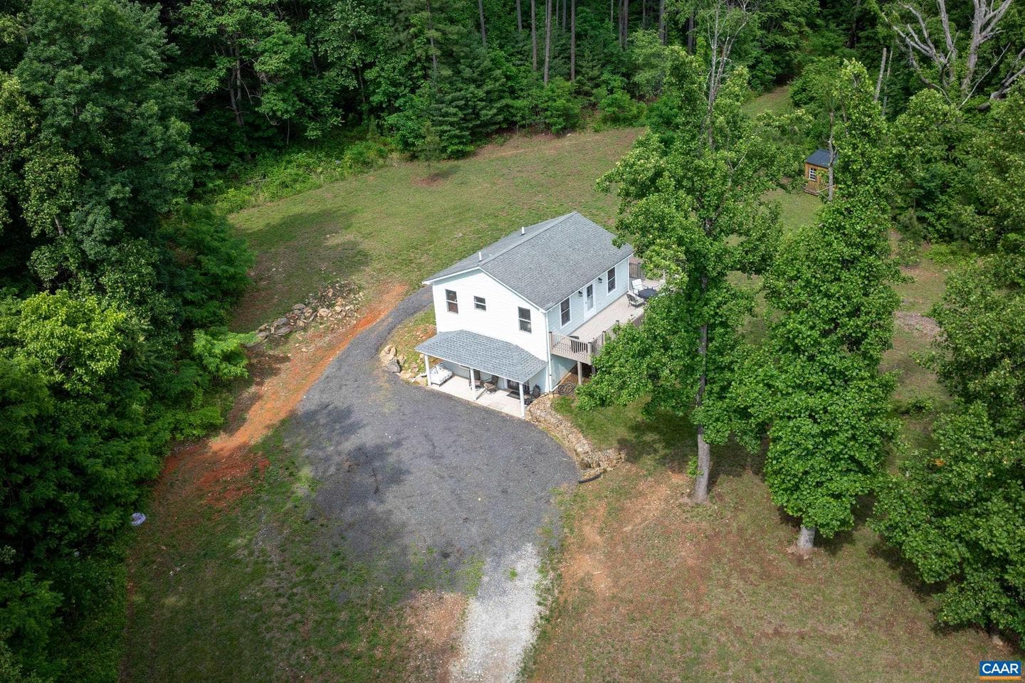 686 Snow Mountain Rd photo 2