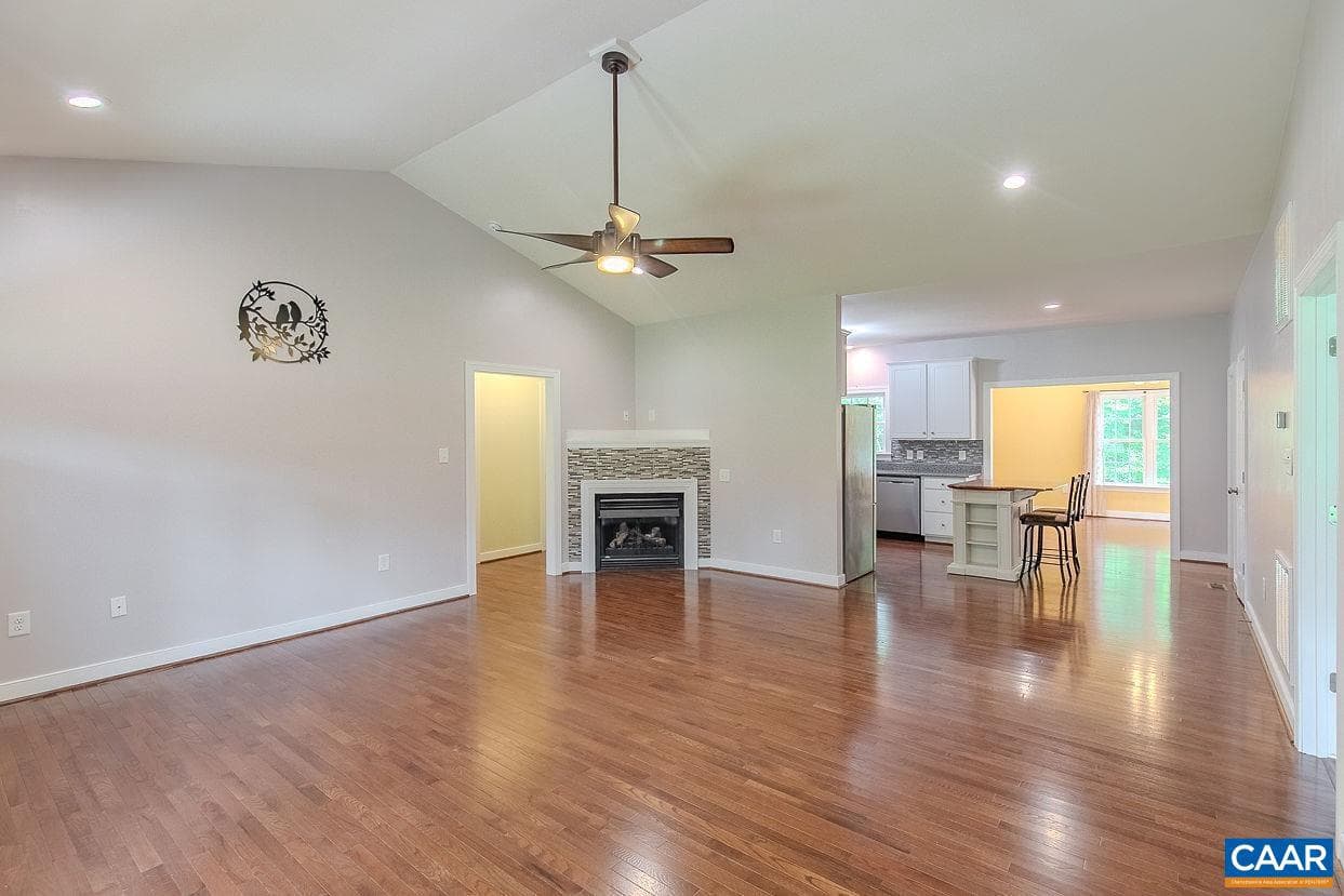 5001 Hunters Meadow Pl photo 8