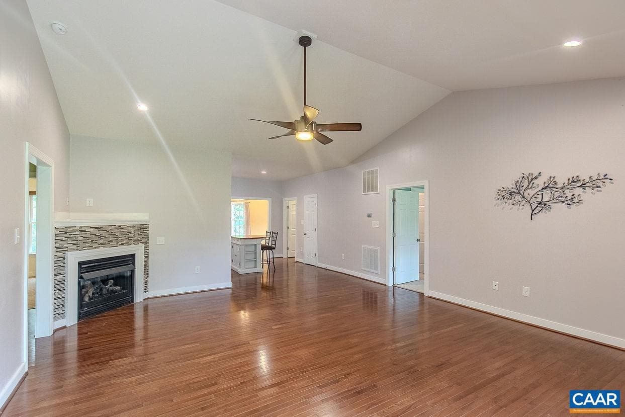 5001 Hunters Meadow Pl photo 9