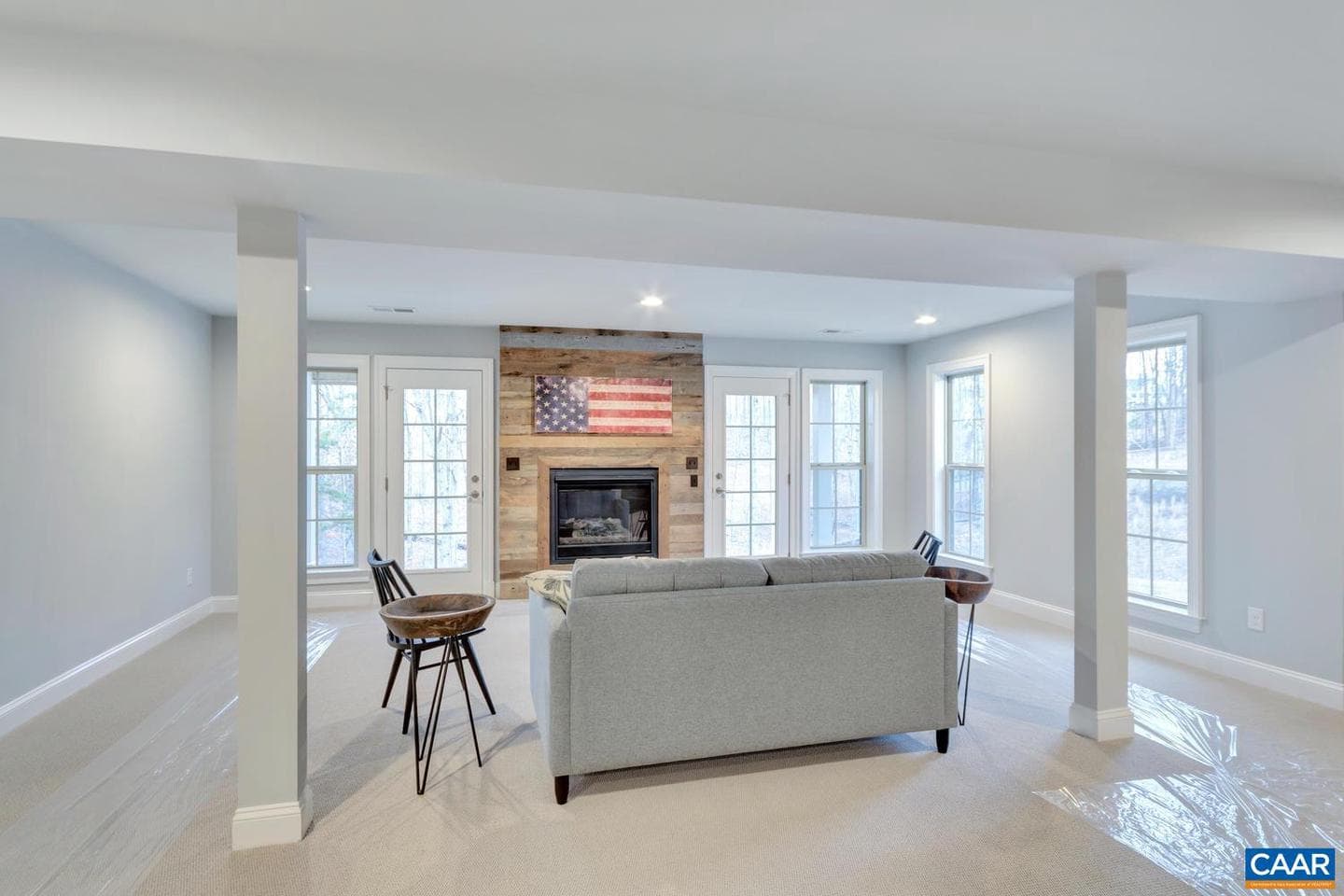 925 Marsh Ln photo 14