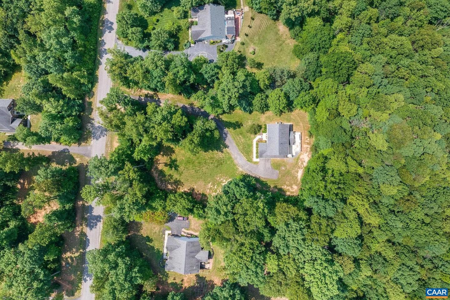 163 Carter Ln photo 41