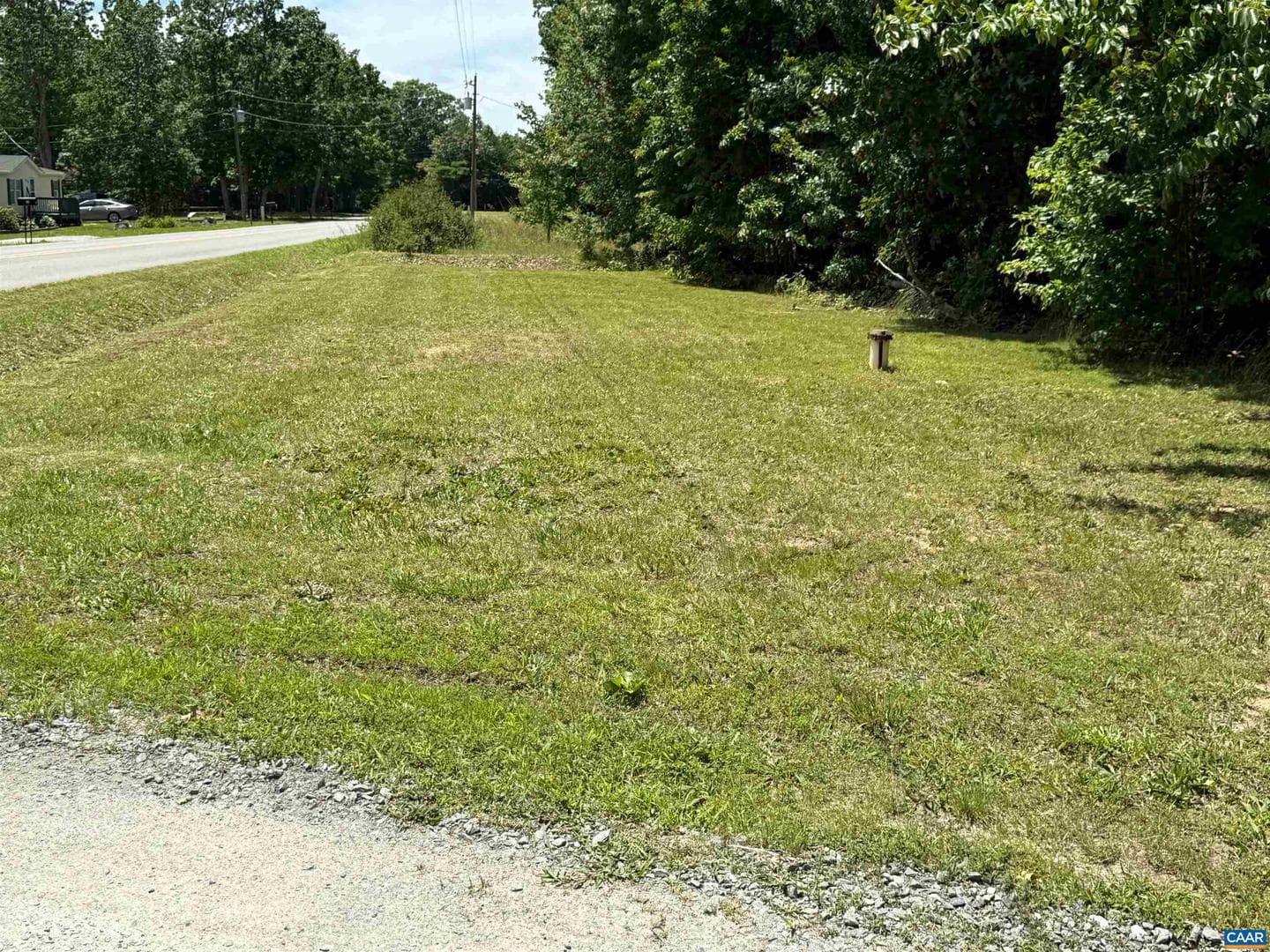 579 Glenmore Rd photo 3