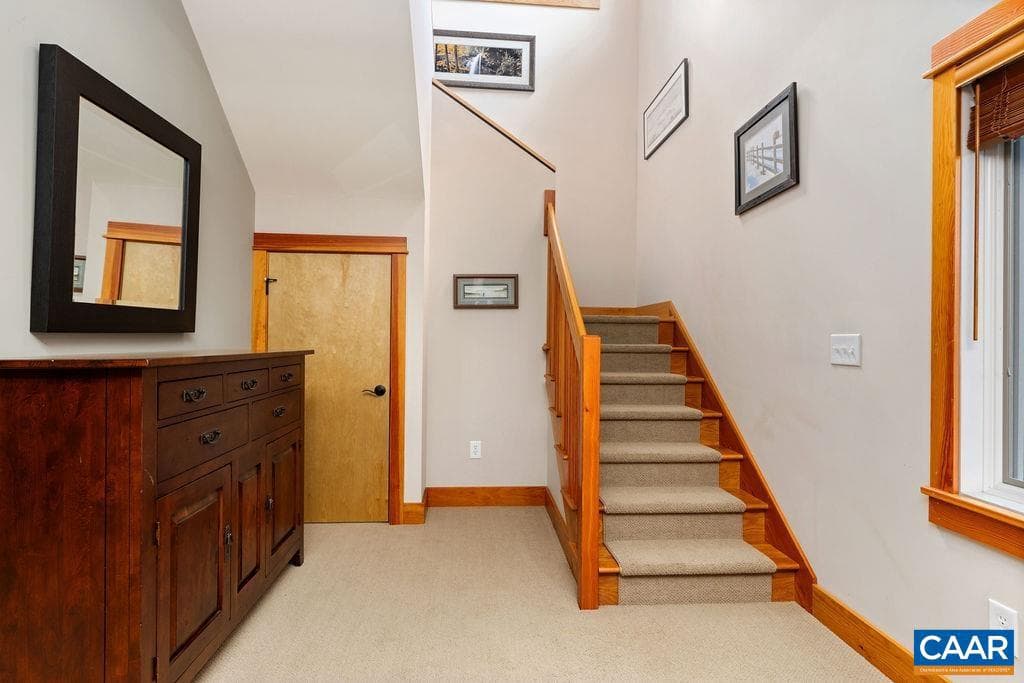 201 Pinnacle Dr photo 37