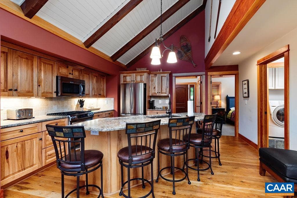 201 Pinnacle Dr photo 8