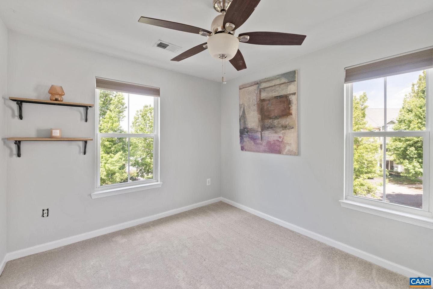 1692 Wickham Way photo 32