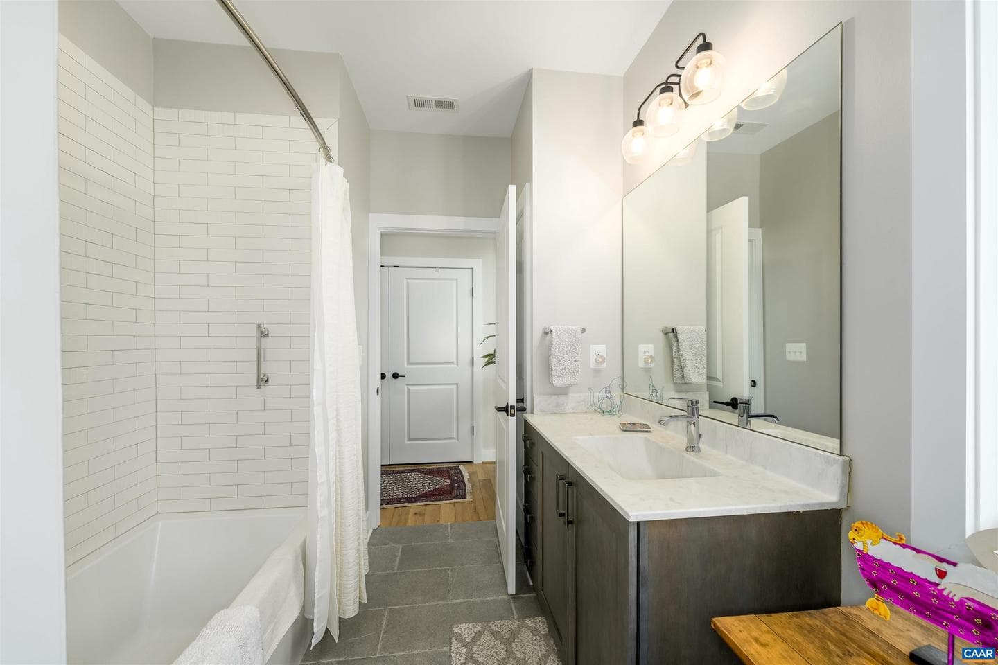 581 Lochlyn Hill Dr #581 photo 16