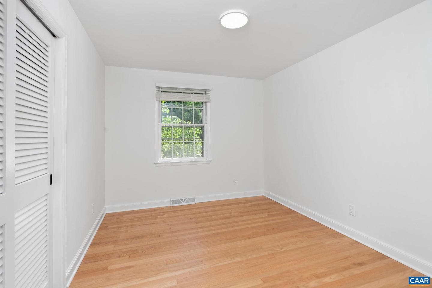 101 Kerry Ln photo 23