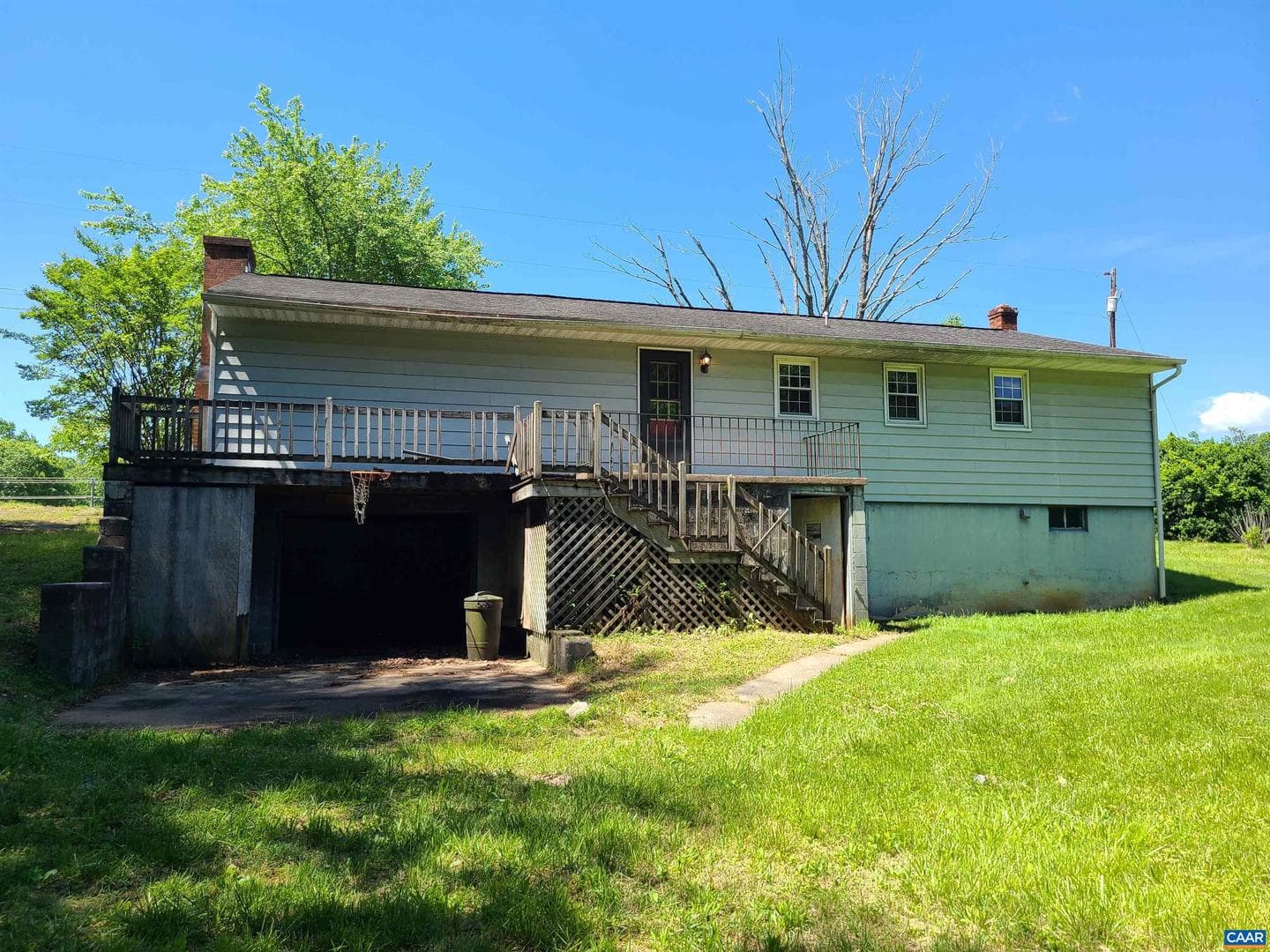 10307 Spotswood Trl photo 2