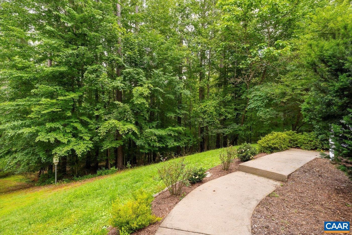 3297 Preddy Creek Rd photo 3