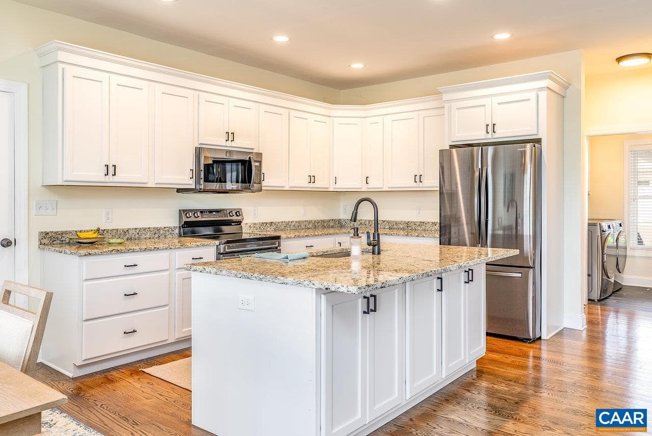 219 Heather Ln photo 17