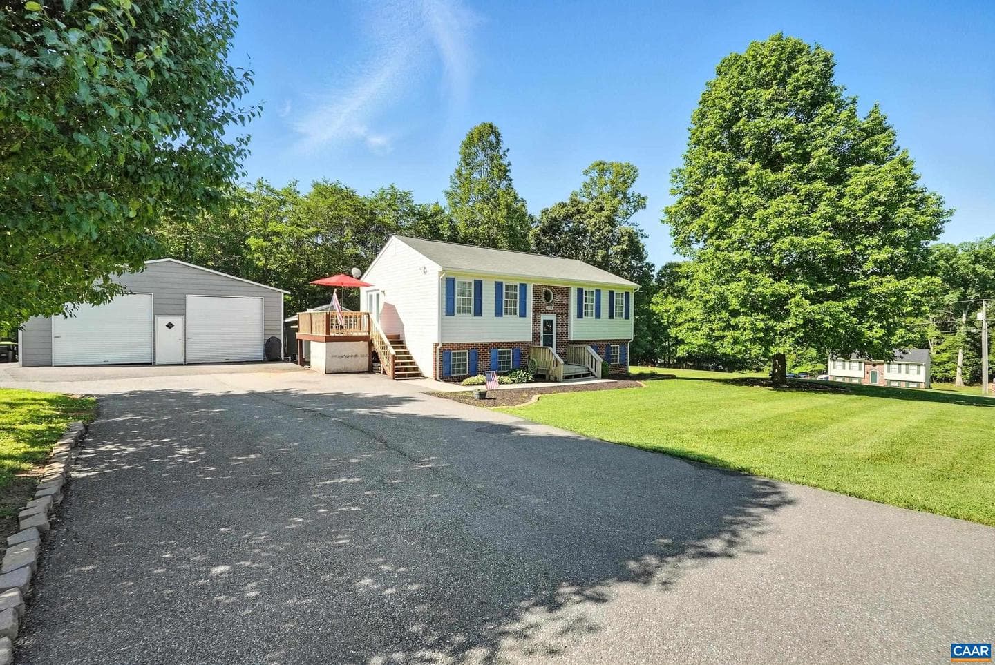 106 Alex Dr photo 32