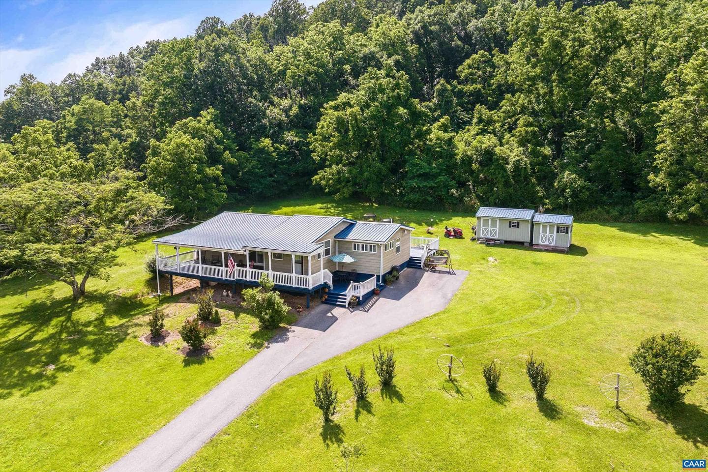185 Estaline Valley Rd photo 3