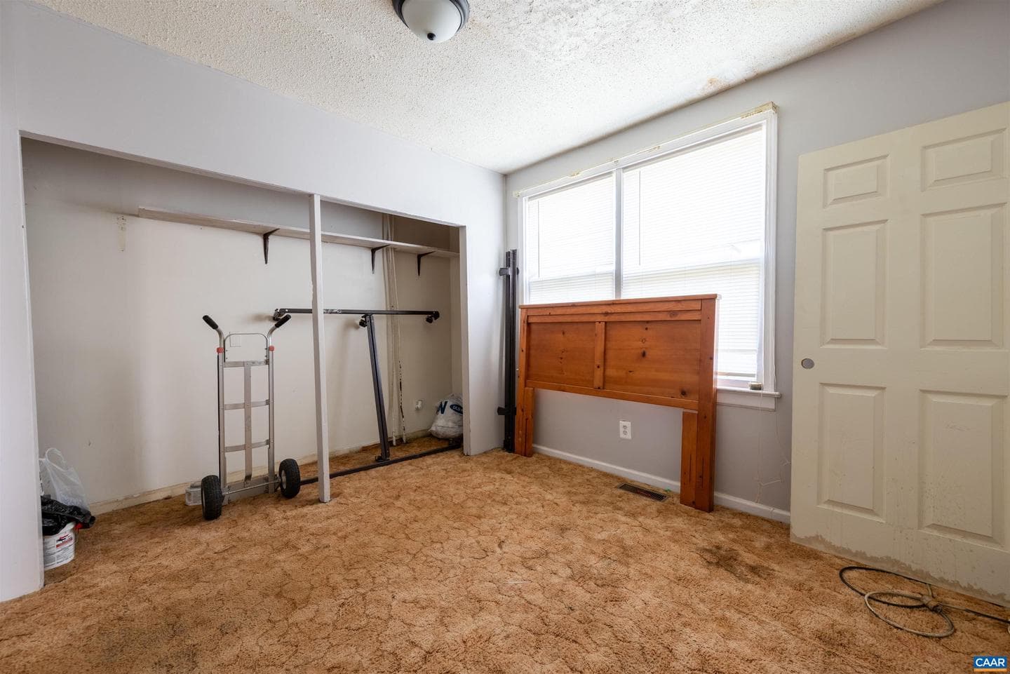 131 Ford Ave photo 23