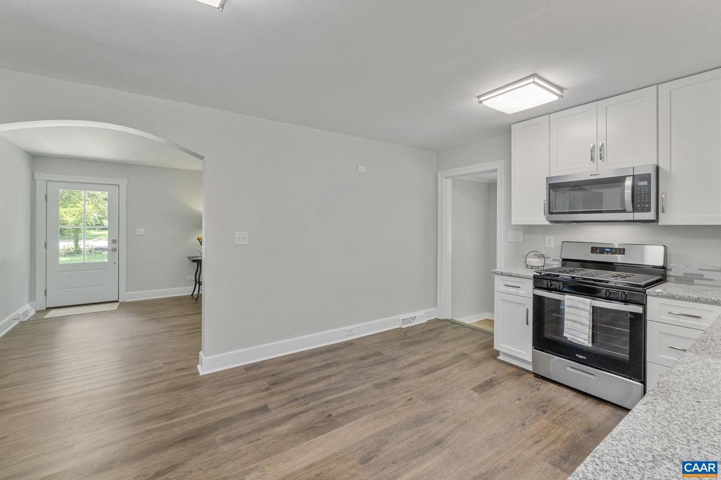 1526 Broad Ave photo 18