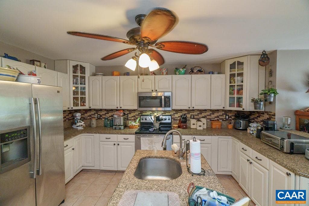 10810 Mountain Laurel Ct photo 17