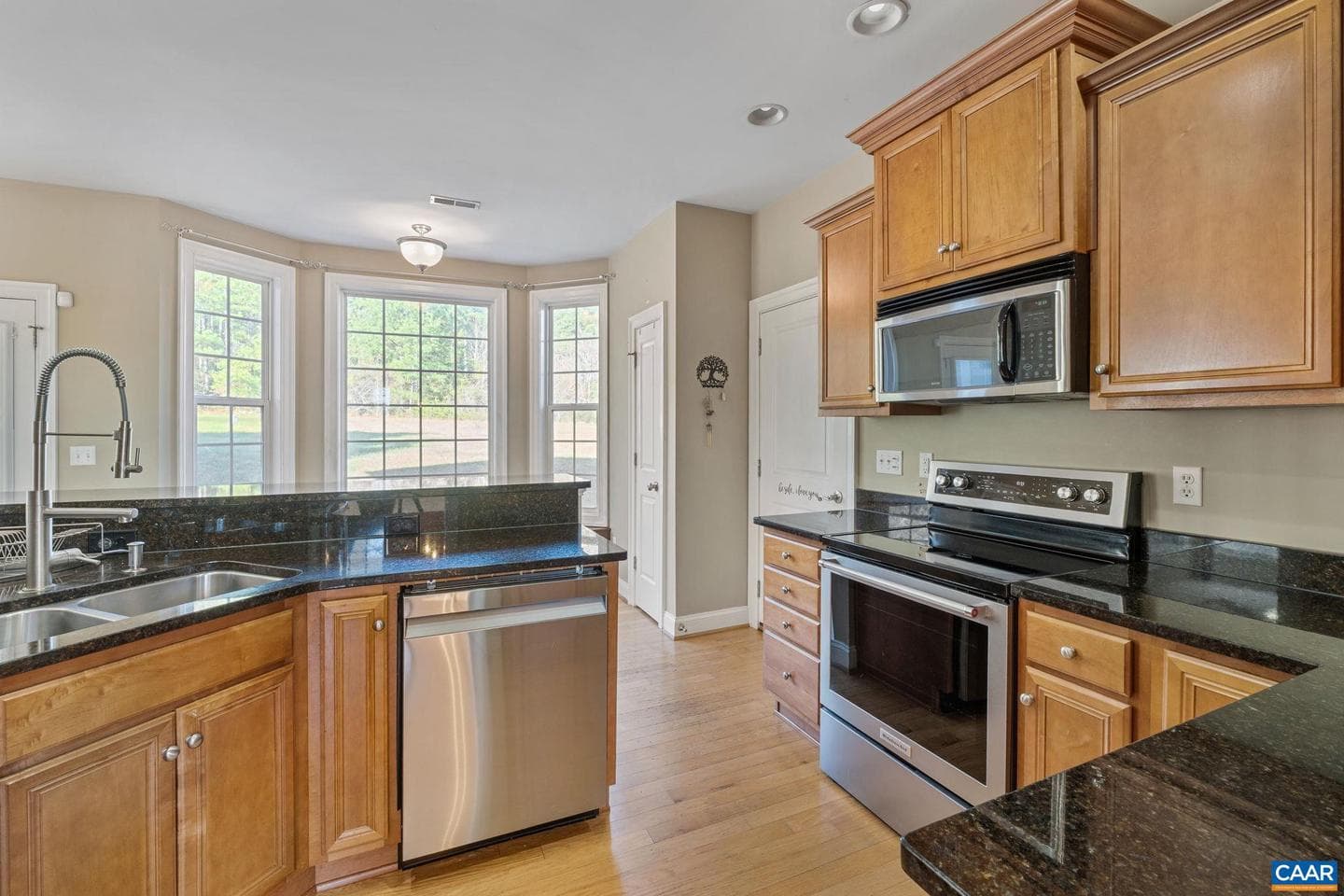 164 Glen Cir photo 24