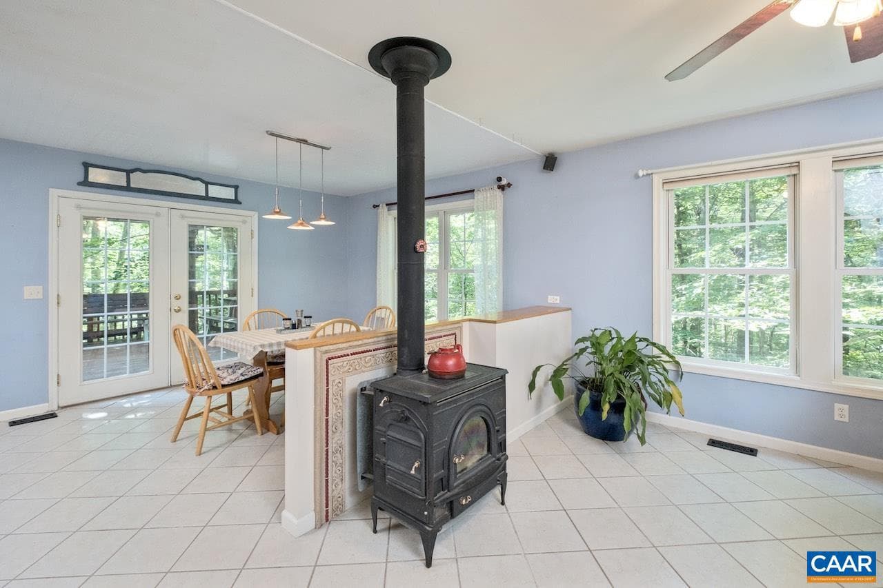 801 Fletchers Ln photo 16
