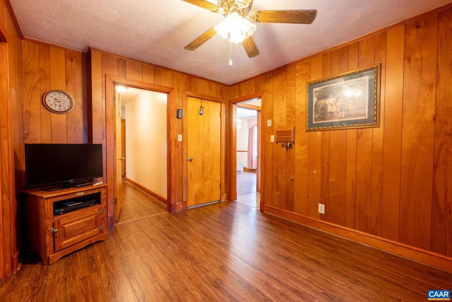 31 Wesley St photo 18