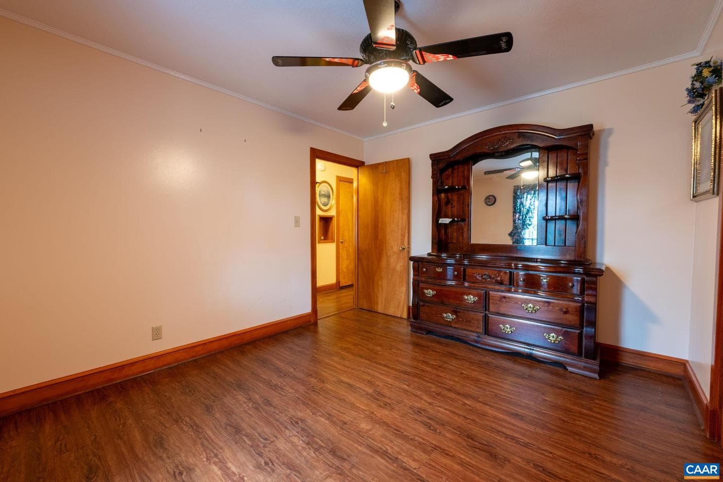 31 Wesley St photo 23