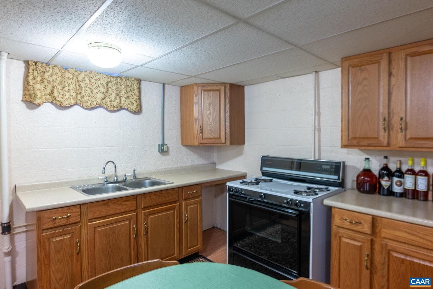 31 Wesley St photo 36