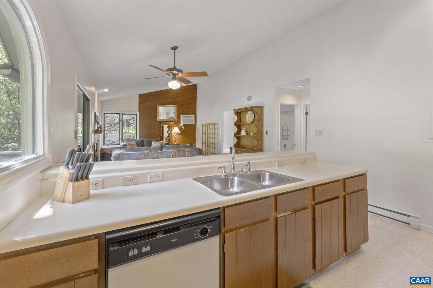 2212 Tanners Ridge photo 5