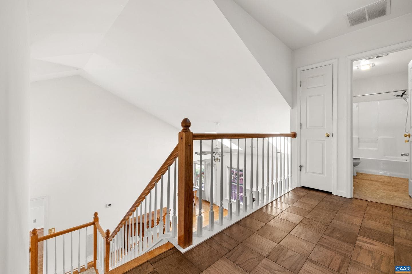 2040 Whispering Woods Dr photo 31