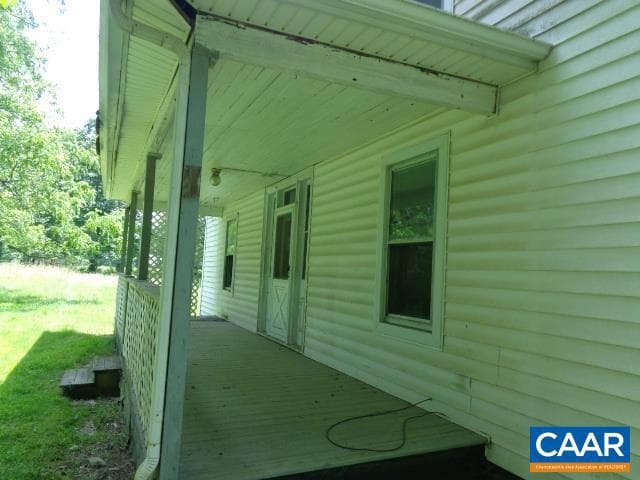 9339 Cowpasture River Rd S photo 23