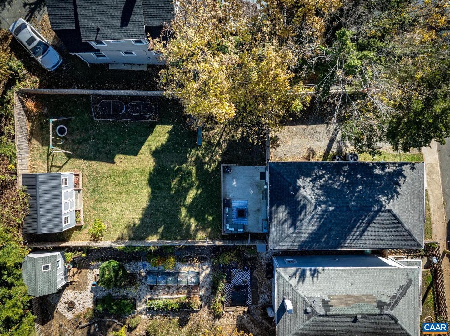 903 Charlton Ave photo 35