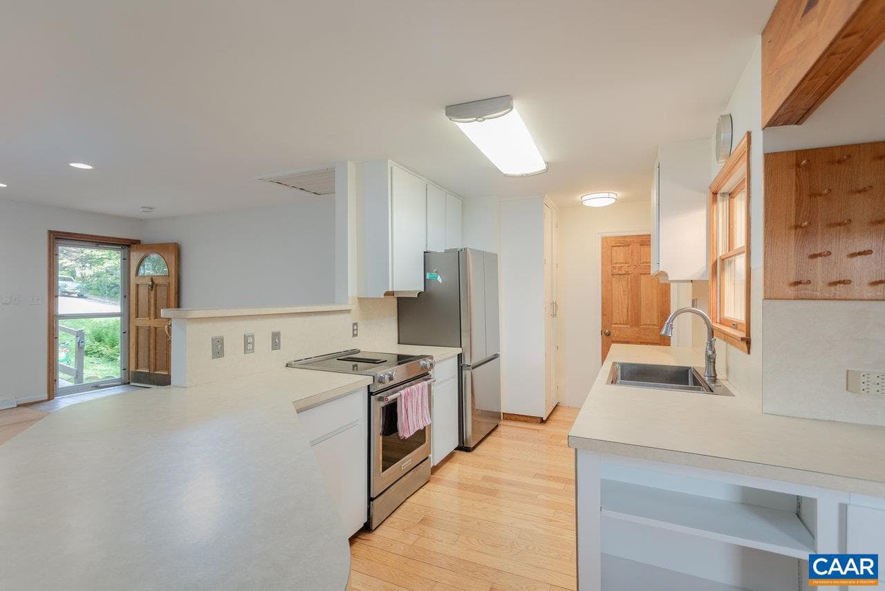 1706 Cherry Ave photo 9