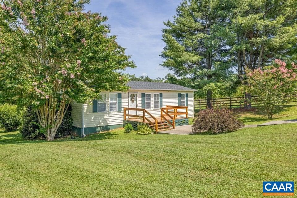 10589 Spotswood Trl photo 13