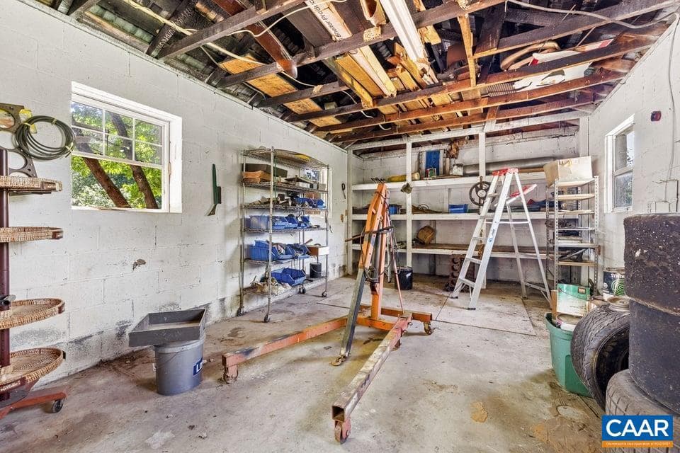 10589 Spotswood Trl photo 39