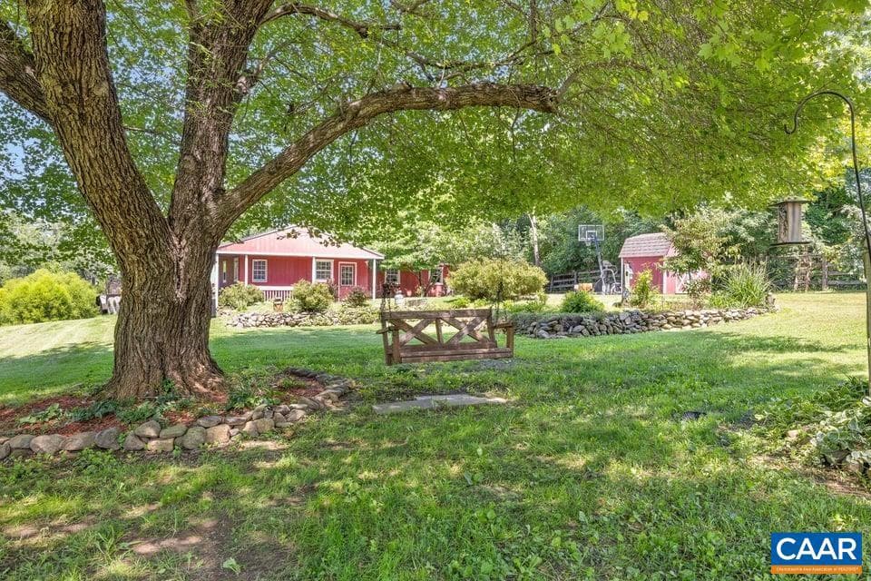 10589 Spotswood Trl photo 8