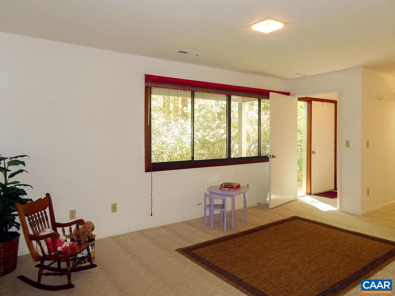 1502 Holly Rd photo 30