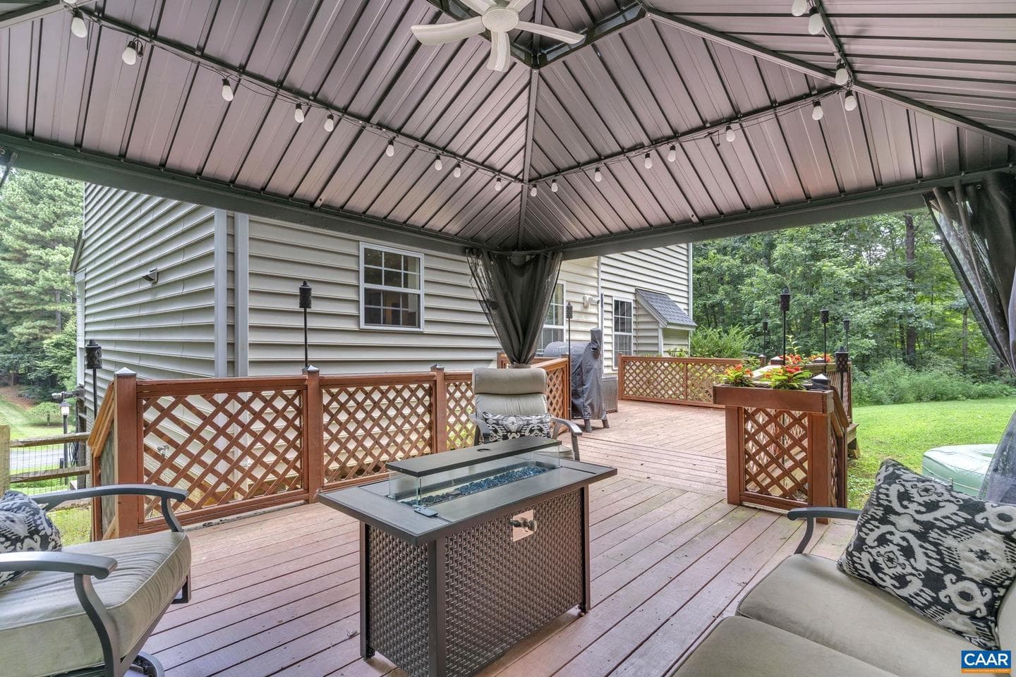 222 White Cedar Rd photo 35