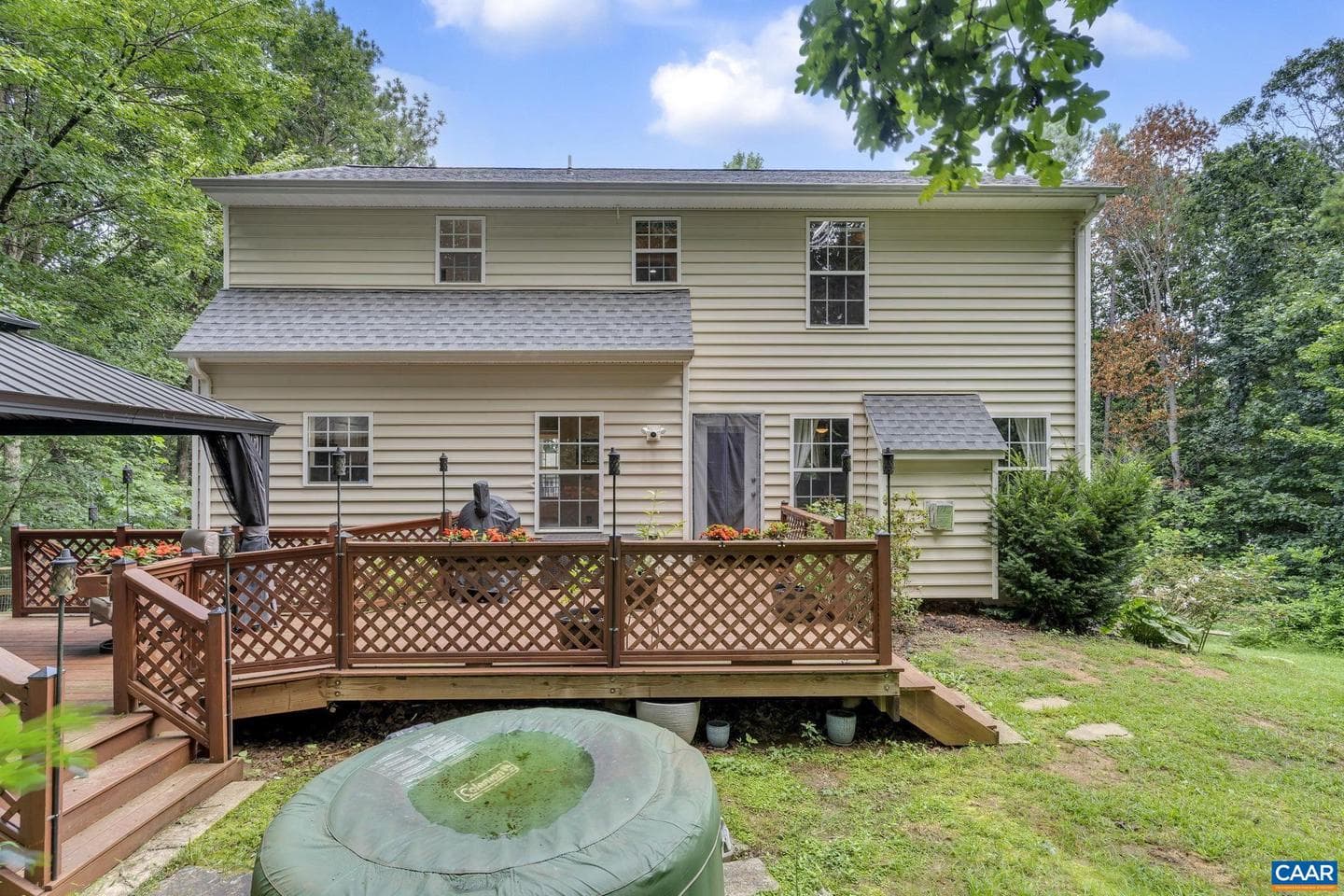 222 White Cedar Rd photo 37